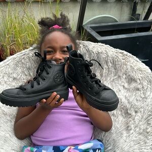 Like new Converse bootie . Great for the cold weather and Fall.